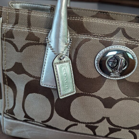 Coach Hampton Madeline Signature Satchel 11557 - Picture 7 of 11